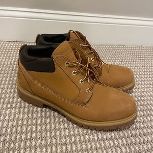 Men’s timberland boots size 10